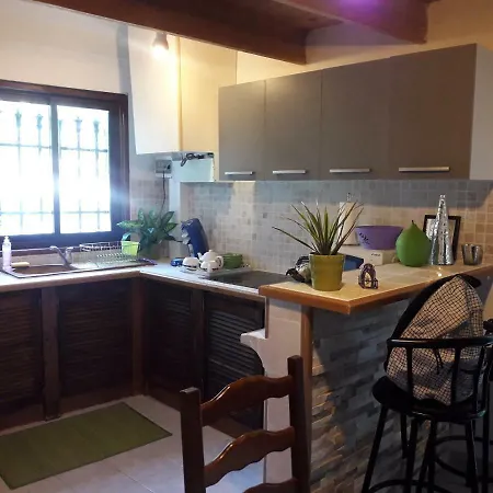 Fleur Des Iles Holiday home Saint-Michel-l'Observatoire